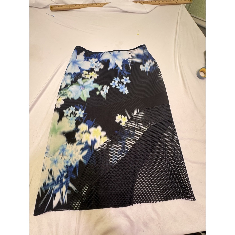 Elie Tahari Womens Size 2 Black Floral Scuba Skirt With‎ Mesh Stretch Cocktail